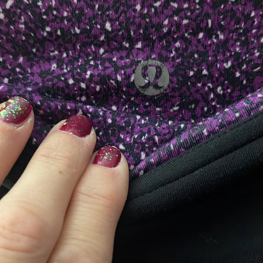 Lululemon - Picture 3 of 5